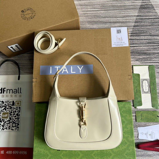 GG JACKIE SMALL 28 SHOULDER BAG IN WHITE CALFSKIN
